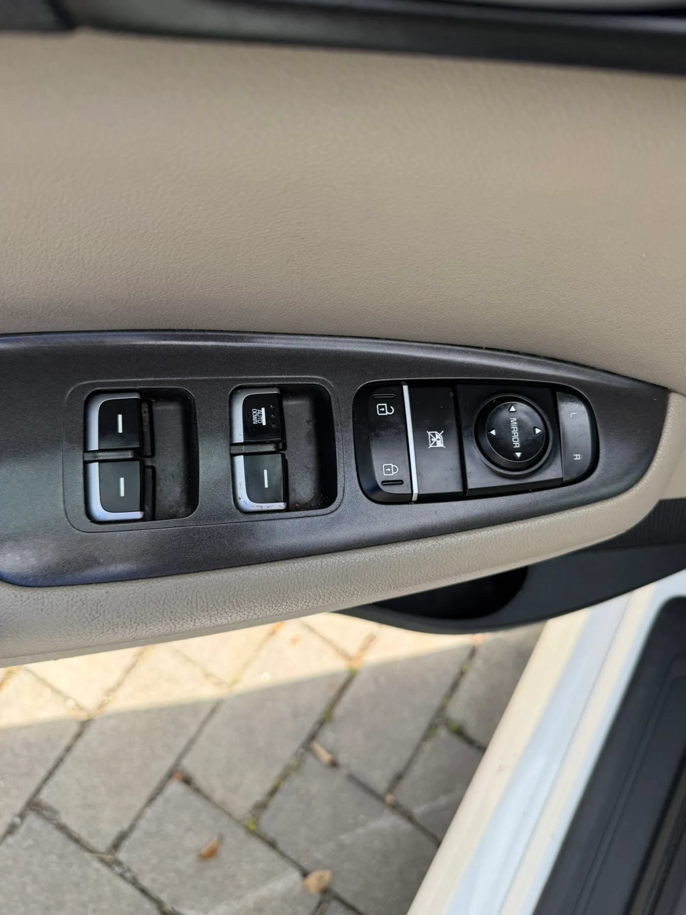 Used 2018 Kia Optima LX w/ 17" Alloy Wheels Package FWD image 5