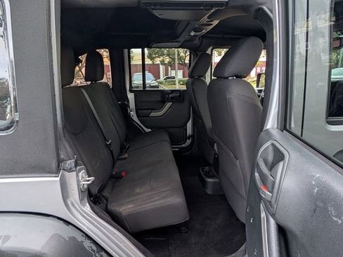 Used 2018 Jeep Wrangler Unlimited Sport S image 16