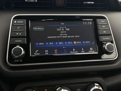 Used 2025 Nissan Kicks Play S image 18