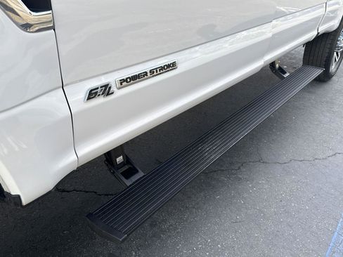 Certified 2019 Ford F250 Lariat w/ Lariat Value Package image 9