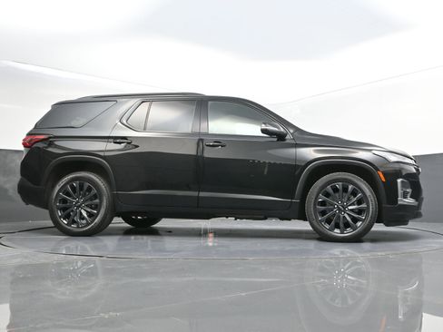 Used 2023 Chevrolet Traverse RS w/ LPO, Floor Liner Package image 50