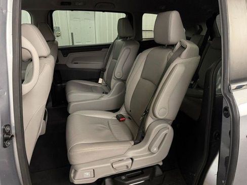 Used 2023 Honda Odyssey EX-L image 11