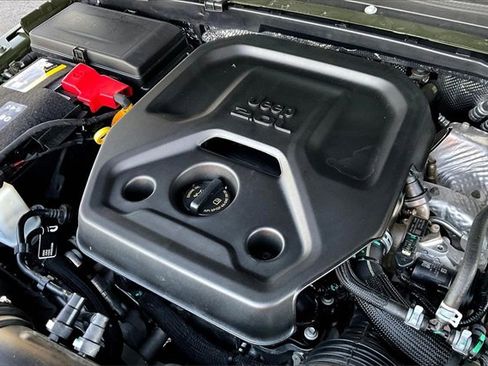 Used 2024 Jeep Wrangler High Altitude image 34