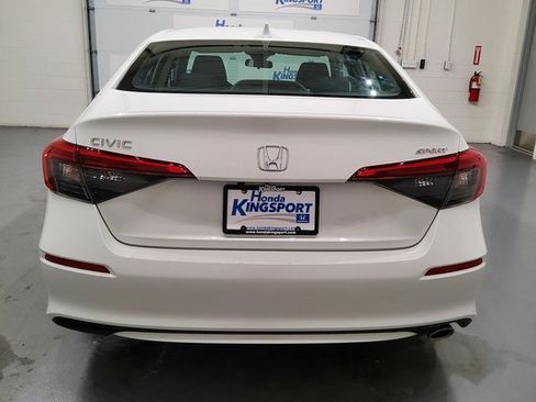 Used 2024 Honda Civic Sport image 11