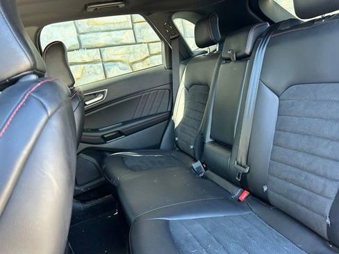 Used 2024 Ford Edge ST-Line AWD/4WD image 9