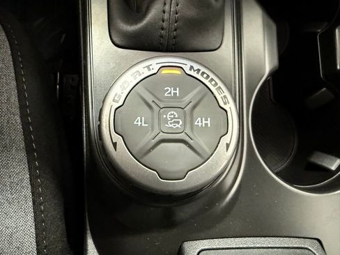 New 2025 Ford Bronco 2-Door image 31