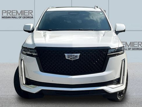 Used 2023 Cadillac Escalade Premium Luxury AWD/4WD image 2