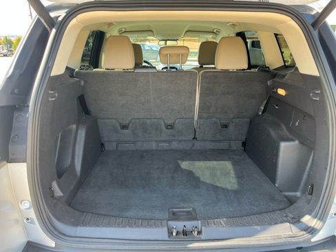 Used 2019 Ford Escape SEL image 9