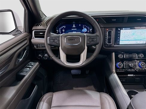 Used 2024 GMC Yukon Denali image 24