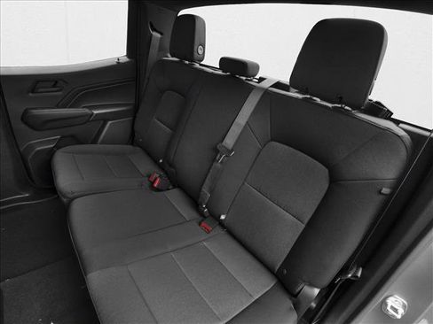 New 2025 Chevrolet Colorado W/T image 9