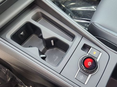 New 2026 Volkswagen Tiguan SE R-Line image 11