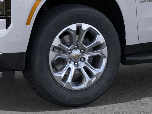 New 2026 Chevrolet Suburban LT w/ Comfort Package RWD image 9