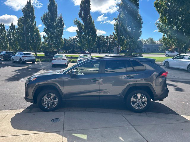 Used 2017 Toyota Highlander Limited w/ Protection Package #3 AWD/4WD image 4