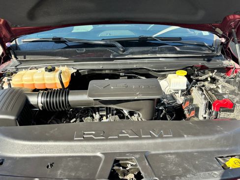 Used 2019 RAM 1500 Big Horn AWD/4WD image 10