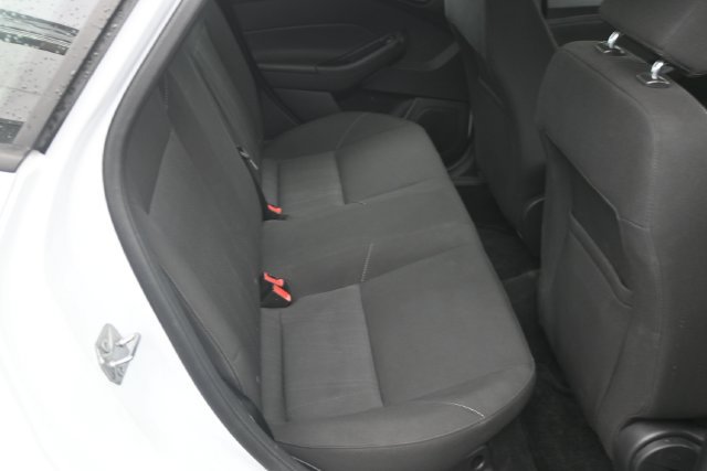 Used 2017 Ford Focus SE FWD image 13