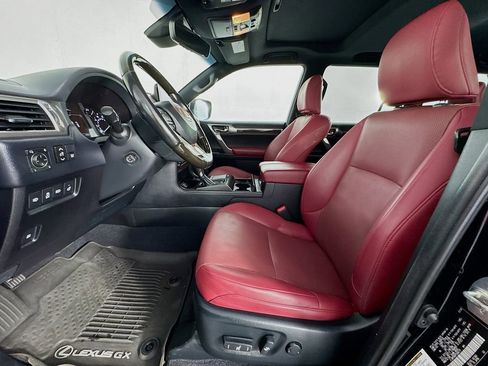 Used 2023 Lexus GX 460 Premium w/ Premium Package image 15