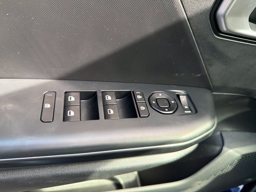 Used 2026 Kia K4 FWD image 9