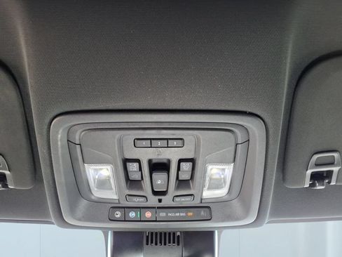 Used 2024 GMC Sierra 1500 AT4 w/ Technology Package AWD/4WD image 26