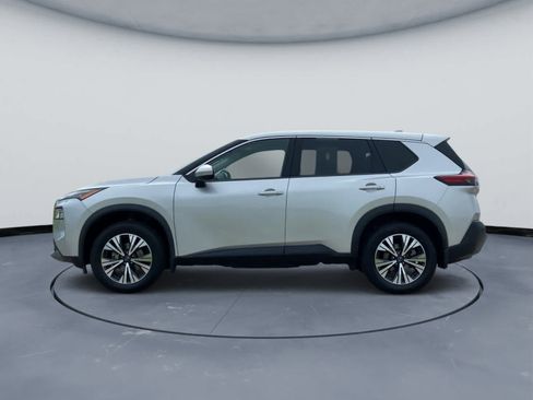 Used 2023 Nissan Rogue SV AWD/4WD image 2