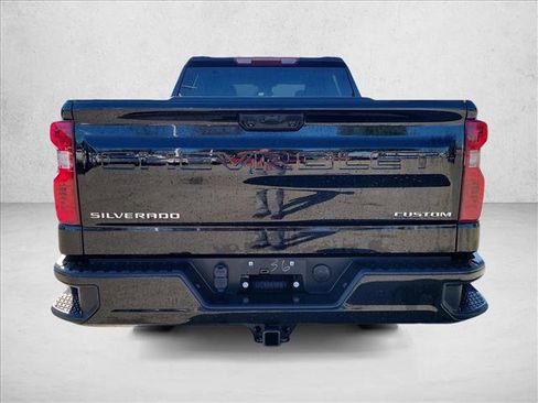 Used 2022 Chevrolet Silverado 1500 Custom image 6