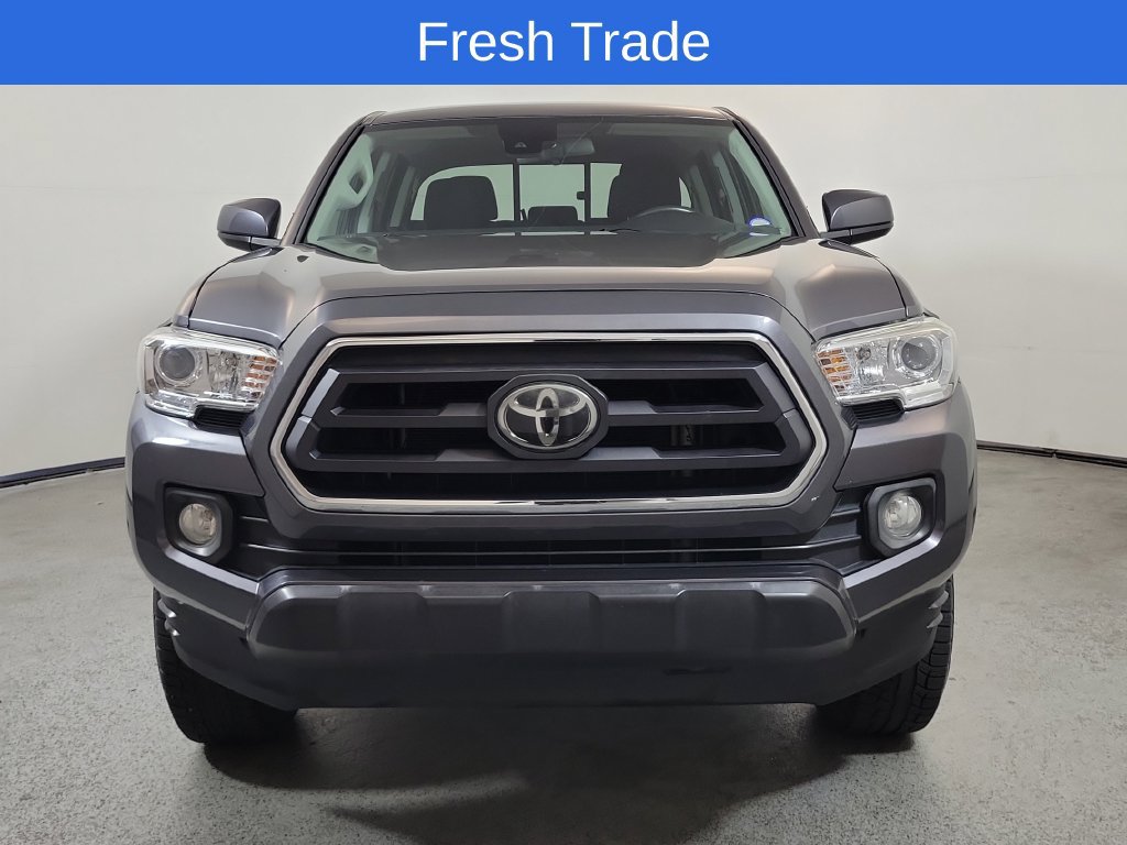 Used 2022 Toyota Tacoma SR5 w/ SR5 Appearance Package (SM) RWD image 2