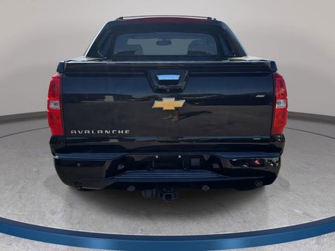 Used 2013 Chevrolet Avalanche LT w/ All-Star Edition image 6
