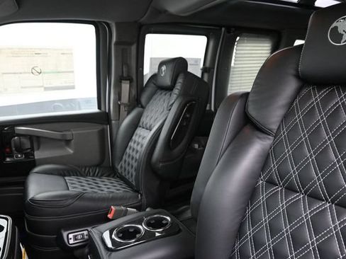 New 2026 Chevrolet Express 2500 Extended w/ Driver Convenience Package RWD image 10