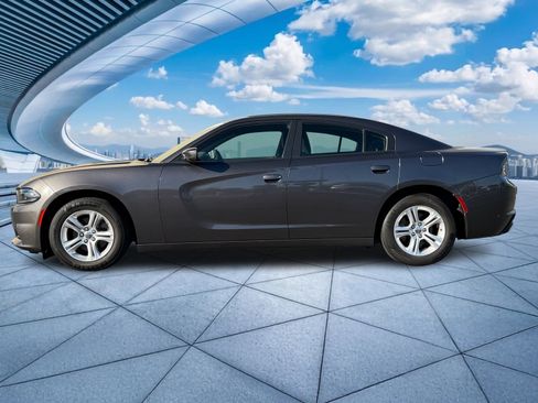Used 2022 Dodge Charger SXT image 3