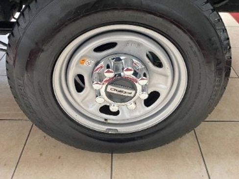 Used 2017 Ford F250 XL w/ Power Equipment Group image 26