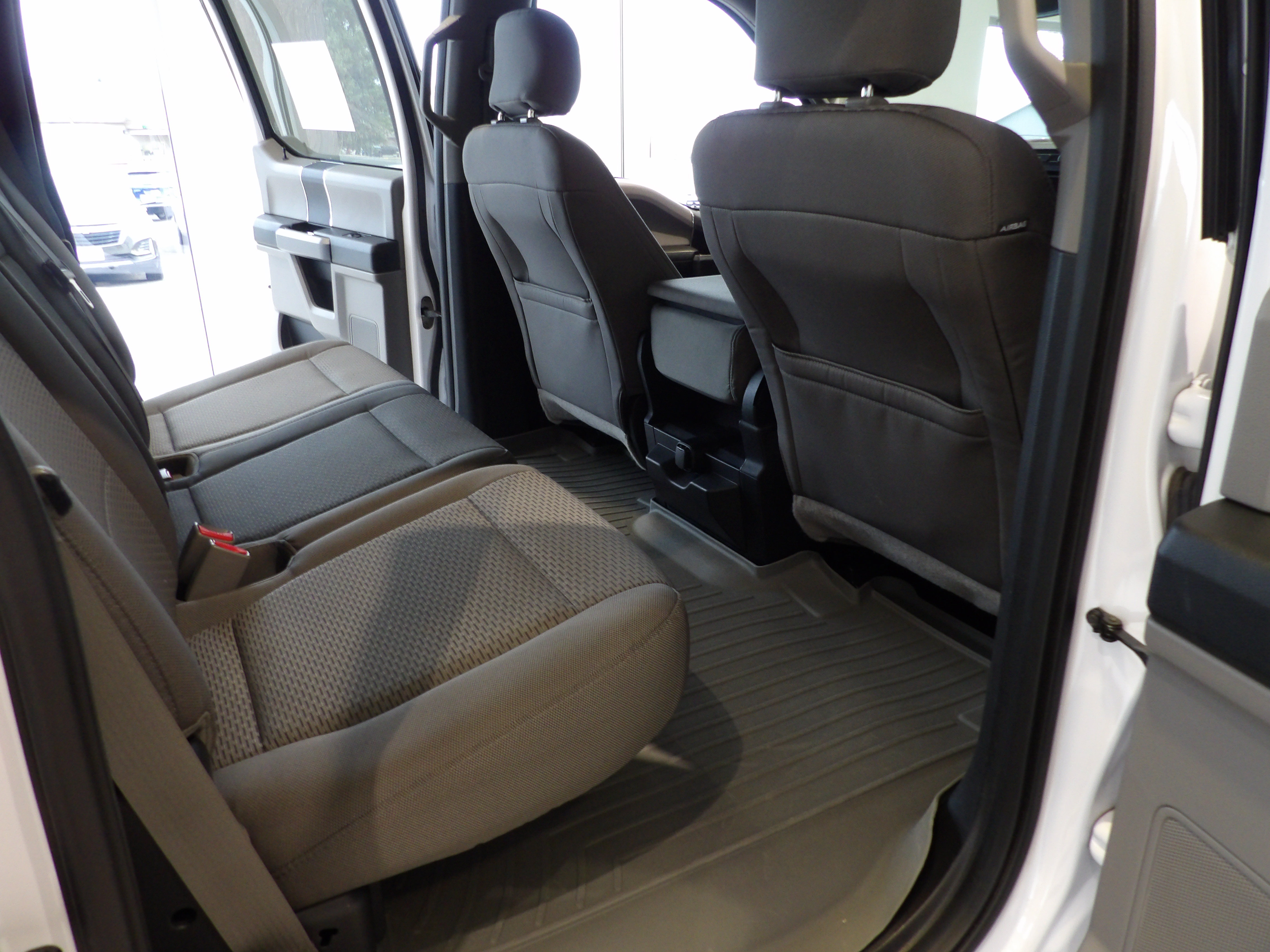 Used 2015 Ford F150 XLT w/ Equipment Group 301A Mid AWD/4WD image 19