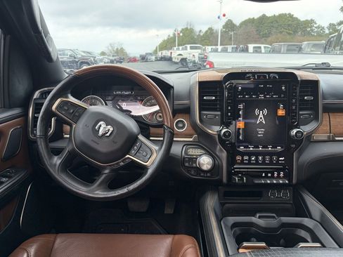 Used 2020 RAM 1500 Limited image 8