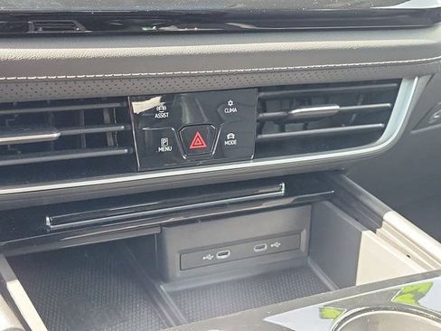 Certified 2024 Volkswagen Atlas SEL AWD/4WD image 26