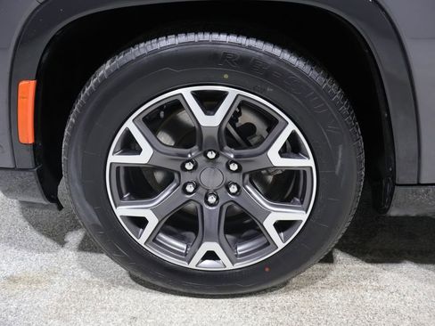 Used 2024 Jeep Wagoneer L Series III w/ Flexible Seating Group image 8