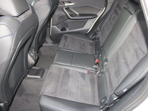 Used 2025 BMW X1 xDrive28i w/ Technology Package image 15