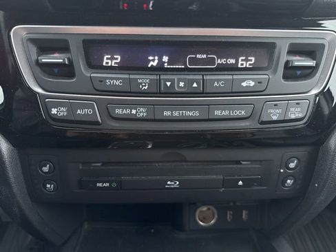 Used 2016 Honda Pilot Elite image 14