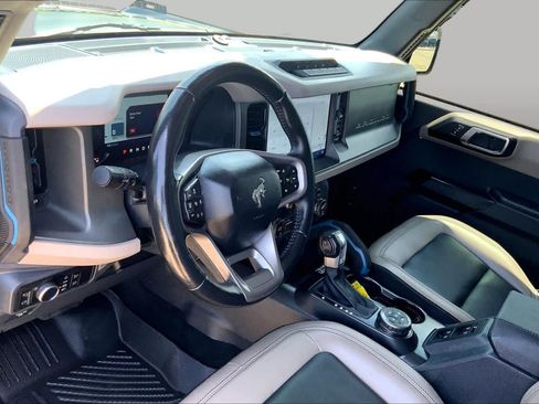 Used 2024 Ford Bronco Wildtrak AWD/4WD image 17
