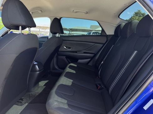 Used 2023 Hyundai Elantra SEL FWD image 26