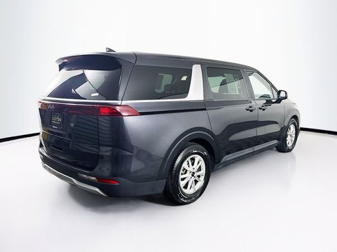 Used 2024 Kia Carnival LX image 9