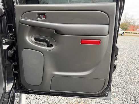 Used 2007 GMC Sierra 2500 SLT w/ Heavy-Duty Power Package image 22