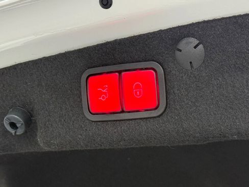 Used 2021 Mercedes-Benz C 300 C 300 Sedan 4D image 34