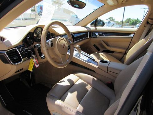 Used 2015 Porsche Panamera 4 AWD/4WD image 9