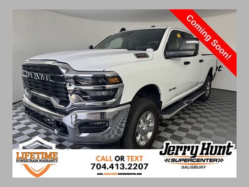 Used 2026 RAM 2500 Big Horn AWD/4WD image 1
