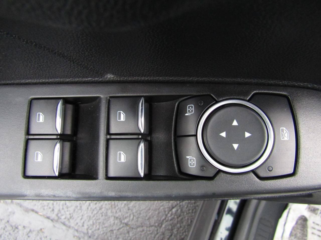Used 2021 Ford Escape SEL FWD image 12