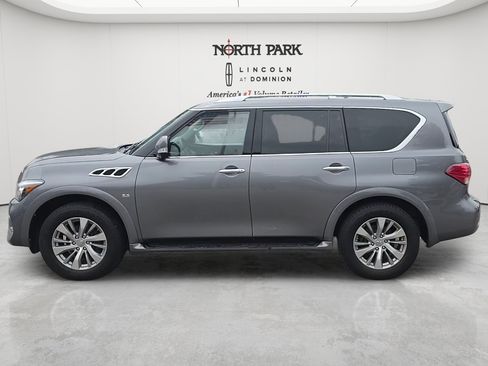 Used 2017 INFINITI QX80 4WD image 2