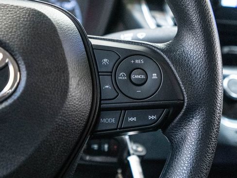 Used 2024 Toyota Corolla LE FWD image 19