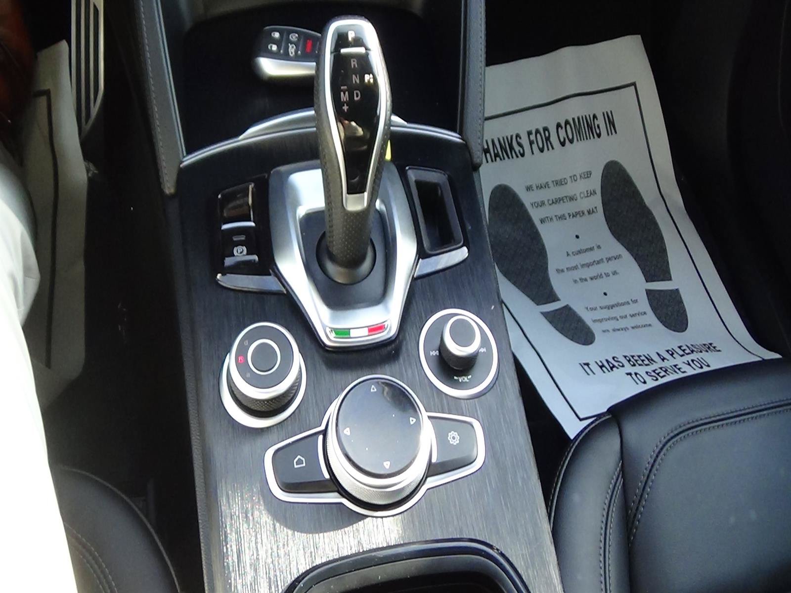 Used 2024 Alfa Romeo Stelvio Sprint AWD/4WD image 27