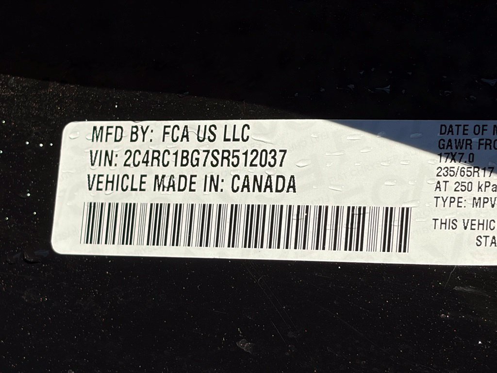 Certified 2025 Chrysler Pacifica Select FWD image 19