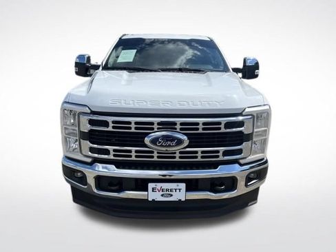 Used 2023 Ford F250 XLT w/ 360-Degree Camera Package AWD/4WD image 2