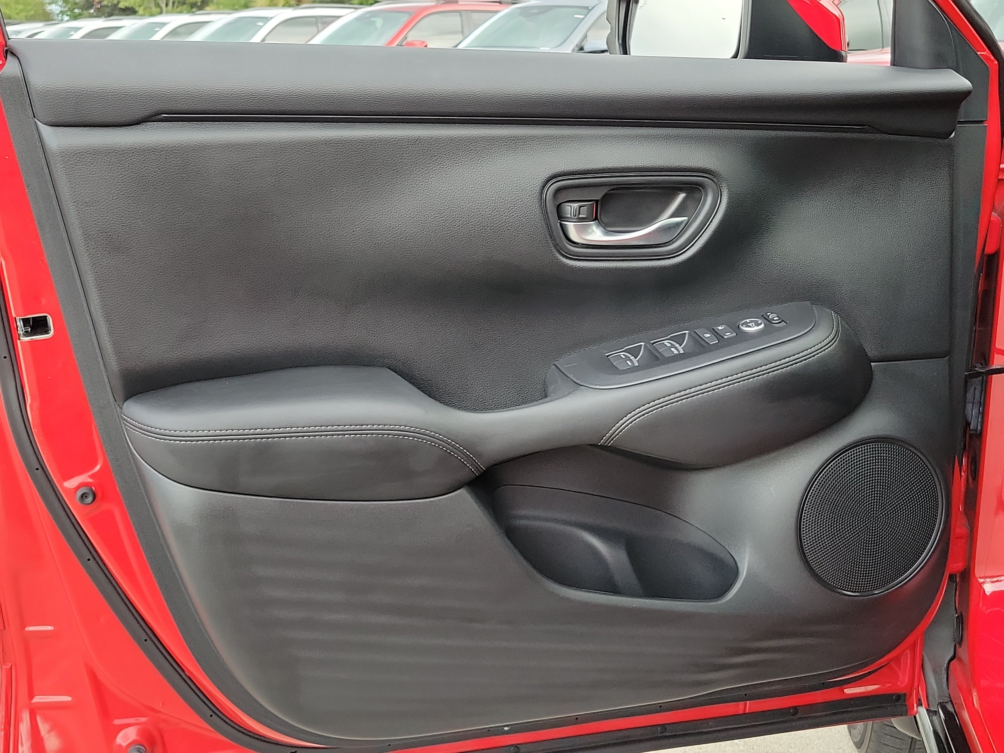 Used 2024 Honda HR-V EX-L image 18