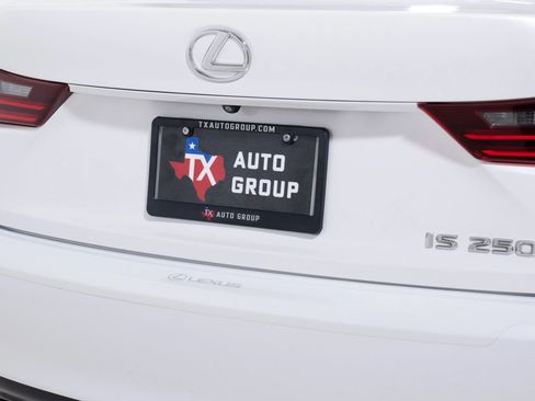 Used 2015 Lexus IS 250 image 17